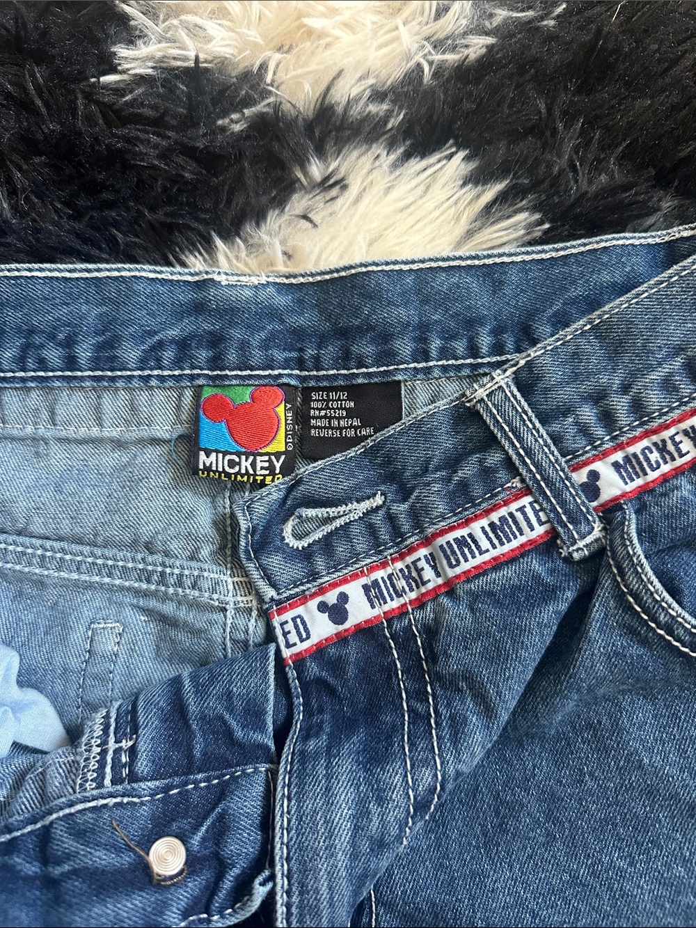 Vtg Mickey denim shorts - Picture 3 of 6